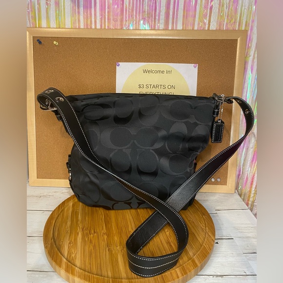 Coach Handbags - Coach EUC Black Signature Soho Crossbody Shoulder Bag Purse